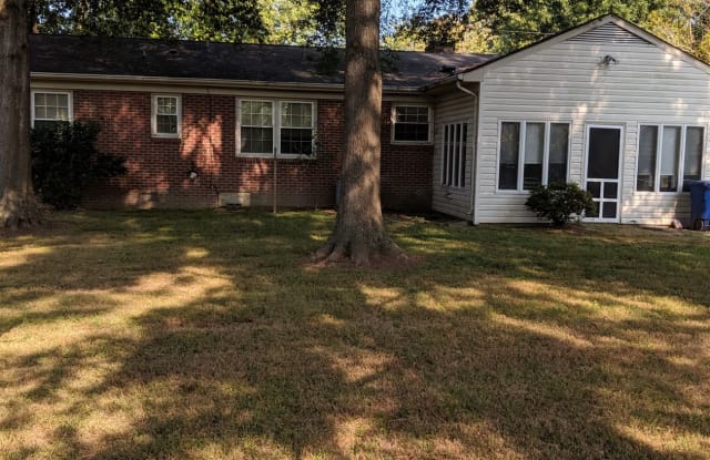 17 Holloway Rd - 17 Holloway Road, Newport News, VA 23602