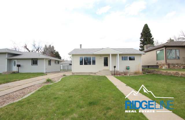 East-End Single Level Home for Lease! - 3632 3rd Avenue South, Great Falls, MT 59405