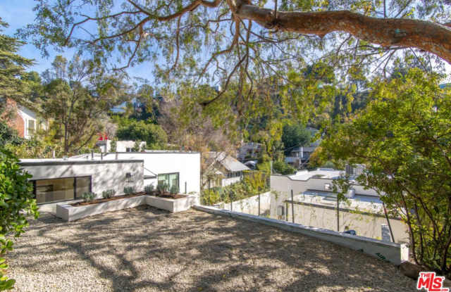 2553 GLEN GREEN Street Gallery 3