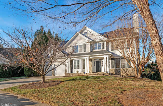 8762 CEDAR MEADOW Court - 8762 Cedar Meadow Court, Merrifield, VA 22180