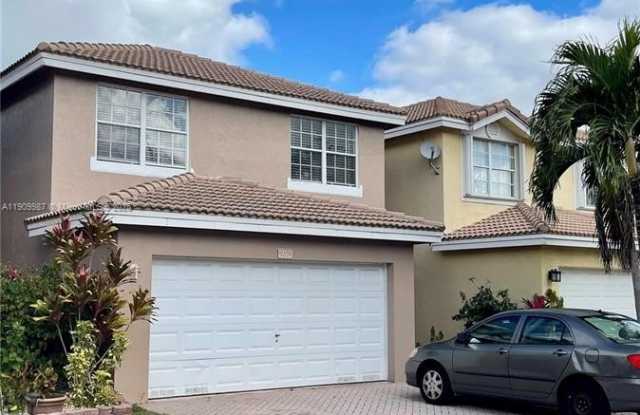 9259 NW 54th St photos photos