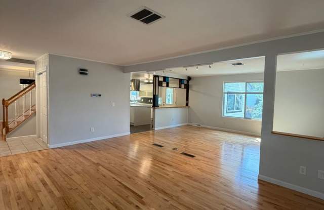 MOVE IN INCENTIVE - 2 WEEKS FREE!!! Gallery 4