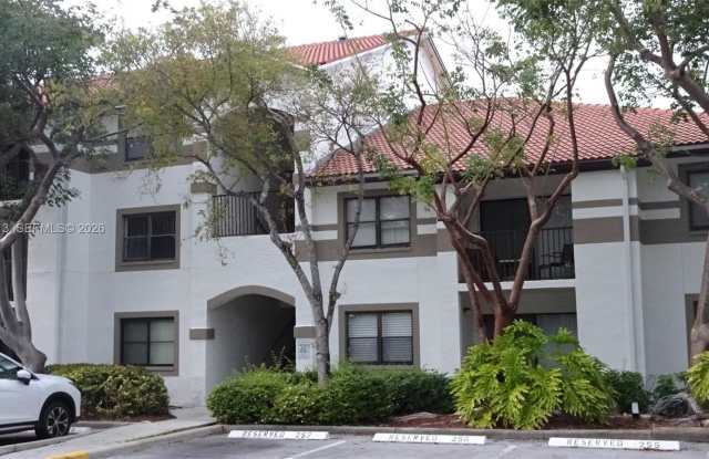 560 S Park Rd - 560 South Park Road, Hollywood, FL 33021