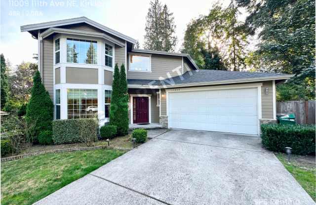 Beautiful Bed 4, Bath 2.5, home! - 11009 111th Avenue Northeast, Kirkland, WA 98033
