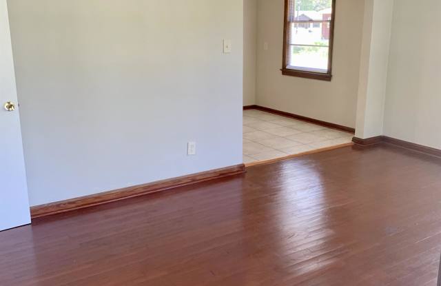 9105 Harrison Avenue Gallery 2