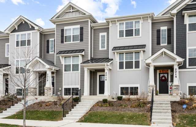 2016 Yellowstone Boulevard photos photos