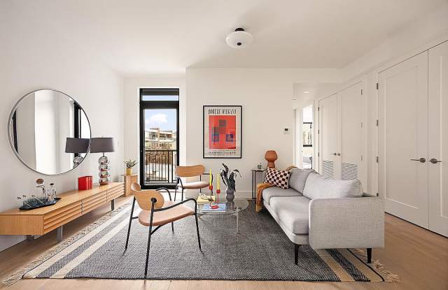 755 Washington Ave # 3A Gallery 3