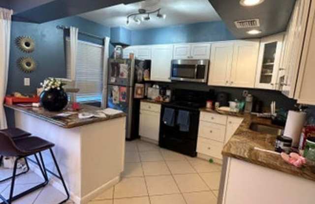 818 Sandtree Drive, Palm Beach Gardens, FL 33403 photos photos