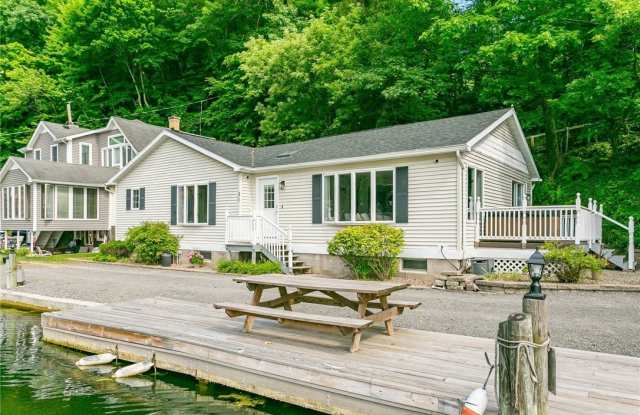 31 Schnackel Drive - 31 Schnackel Drive, Irondequoit, NY 14622