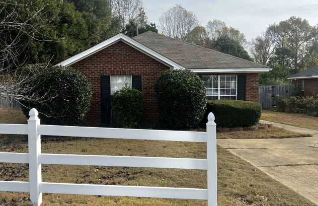 801 Cottage LanePrattville Gallery 3