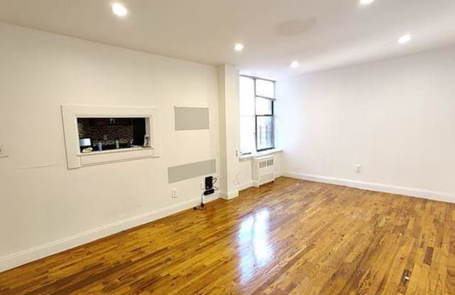 926 Bronx Park South photos photos