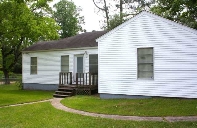 Dennis Avenue 901 photos photos