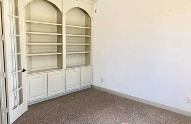 12302 Bluff Haven Lane Gallery 3