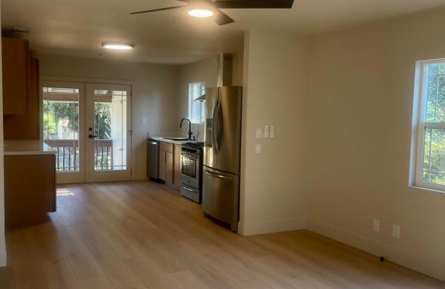 BEAUTIFUL REMODELED 3 BED/1 BATH HOUSE IN SHASTA LAKE **MUST SEE PROPERTY** photos photos BEAUTIFUL REMODELED 3 BED/1 BATH HOUSE IN SHASTA LAKE **MUST SEE PROPERTY** photos photos