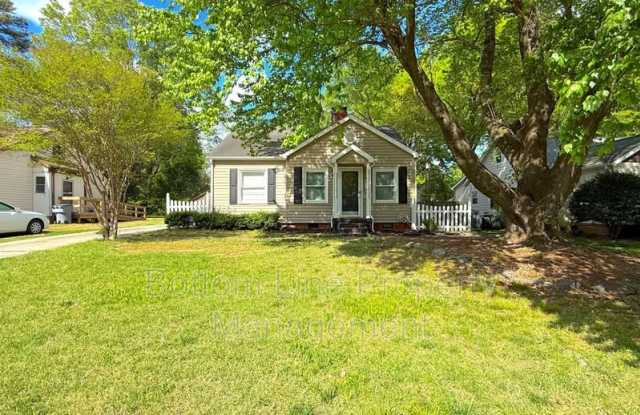 2417 Bay St. photos photos