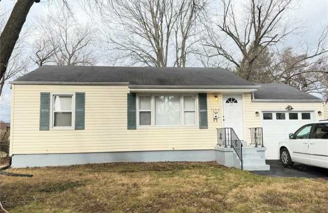 1060 Loekes Drive photos photos 1060 Loekes Drive photos photos