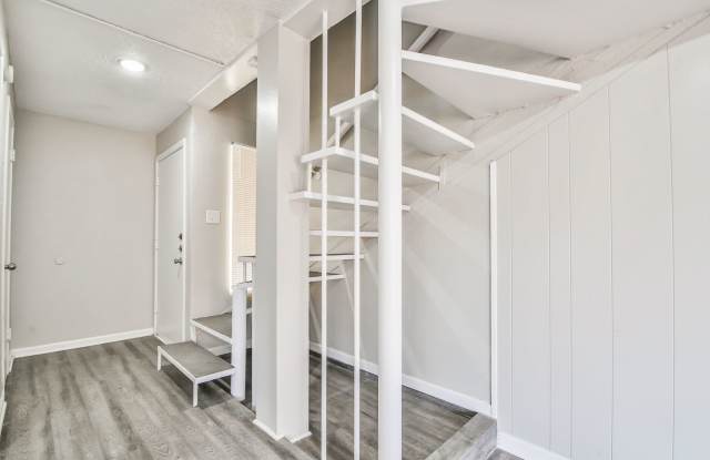 5202 Kenosha Ave photos photos