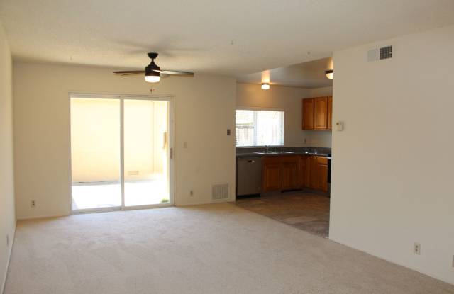 4220 Comet Circle 3 Bedroom 1.5 Bathroom Gallery 3