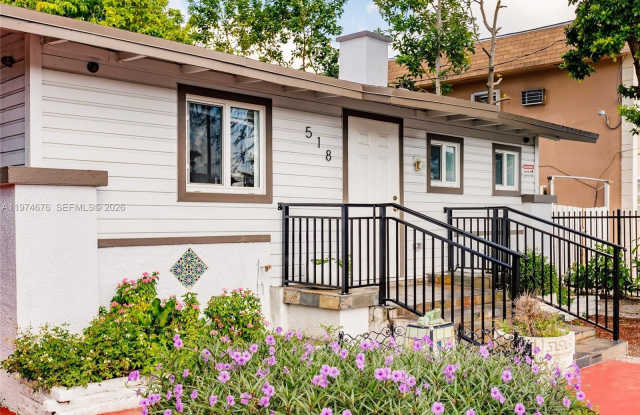 518 SW 15th Ave photos photos