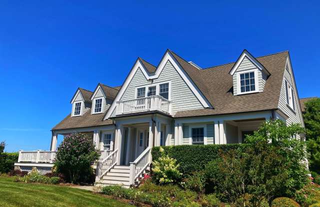 4 Stonington Commons photos photos