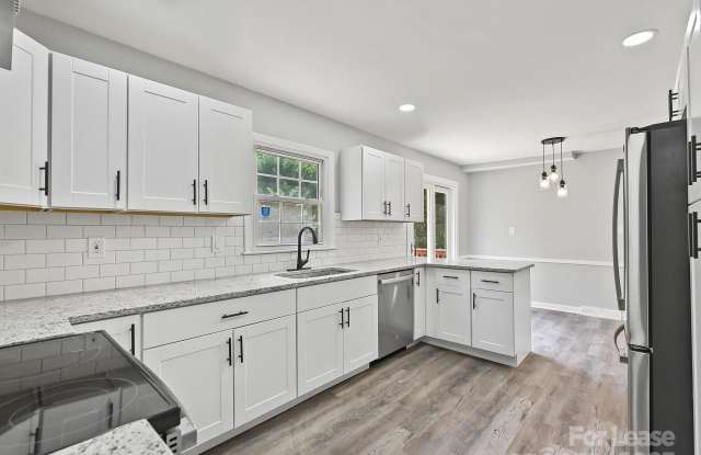 2544 Cedarwild Road photos photos