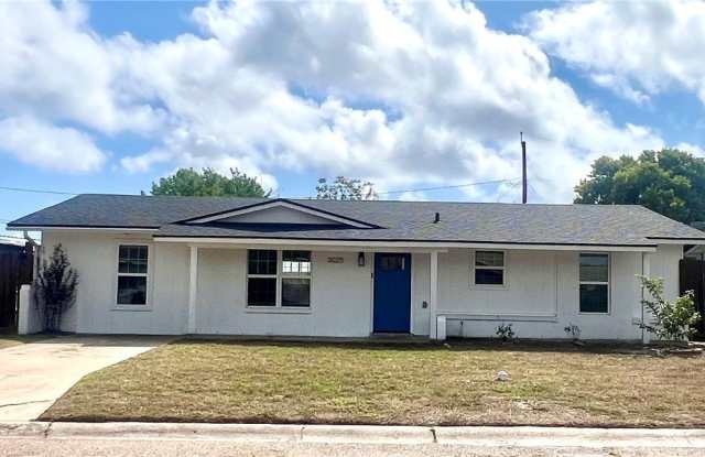 3025 Bimini Drive Gallery 1