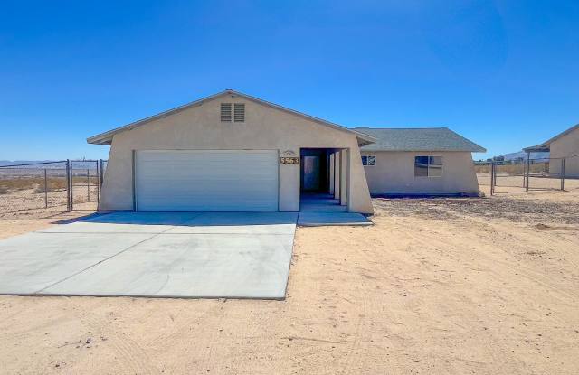 Cute 3 Bedroom 2 Bathroom Home Gallery 3