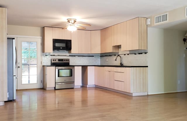 3739 W LAS PALMARITAS Drive - 3739 West Las Palmaritas Drive, Phoenix, AZ 85051
