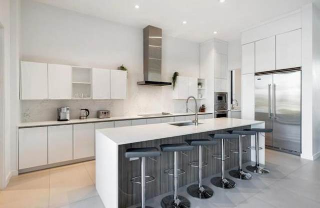 1905 N Hibiscus Dr # 1905, North Miami, FL 33181 Gallery 1