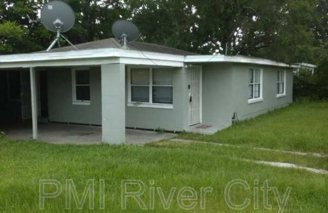 5048 Broadway Ave. photos photos