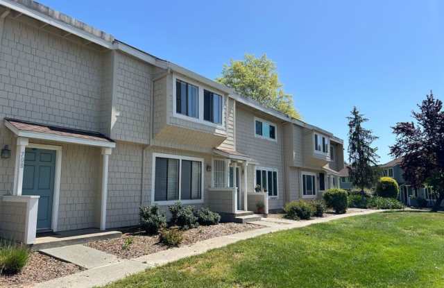 704 Samoa Ln - 704 Samoa Lane, Novato, CA 94947 704 Samoa Ln - 704 Samoa Lane, Novato, CA 94947