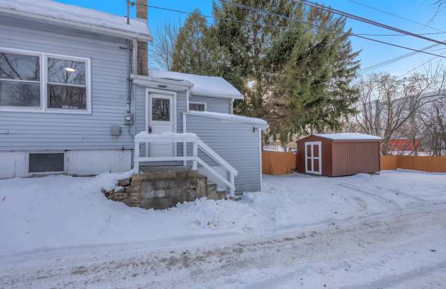 3 Bed 1 Bath Single Family Home Gallery 4
