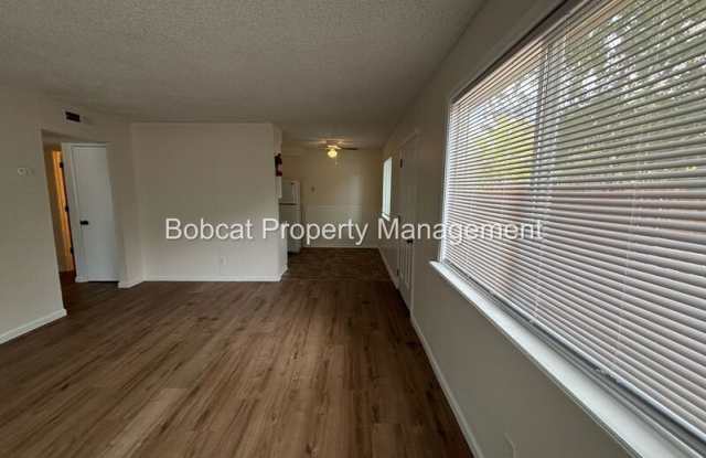 1501 N Edmonds Dr Gallery 2