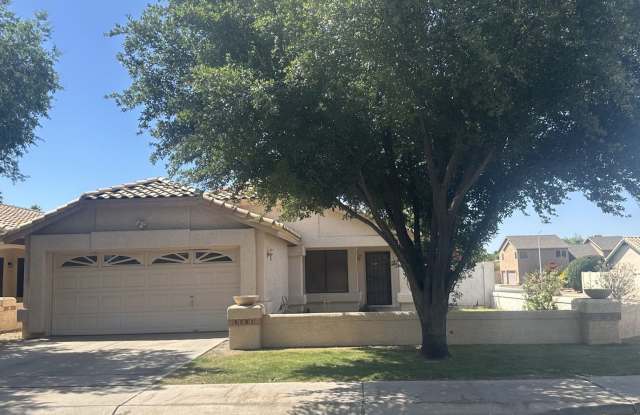 Charming 3 bedroom, 2 bath single story home with 2 car garage photos photos