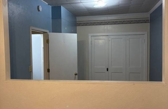 580 Wilson St - Apt 1 Gallery 3