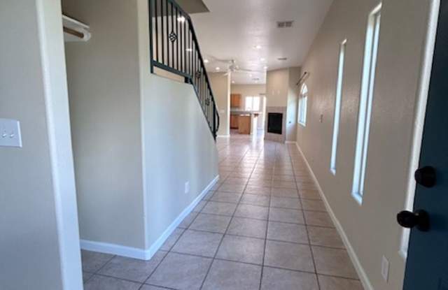 Very Nice Townhouse in Henderson Gallery 4