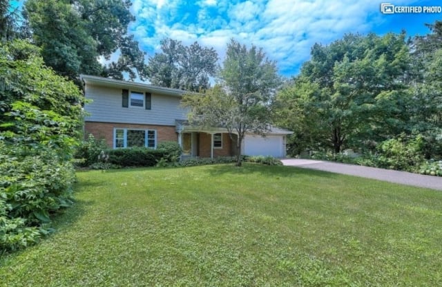 19150 Bailey Road - 19150 Bailey Ridge Drive, Woodbury, MN 55129