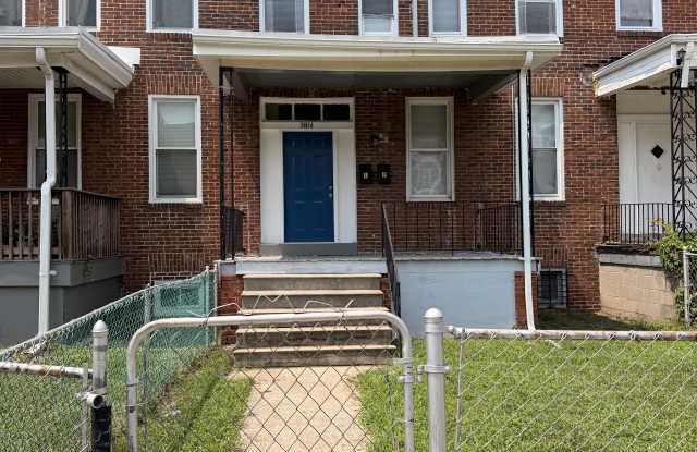 3814 West Garrison Avenue Gallery 1