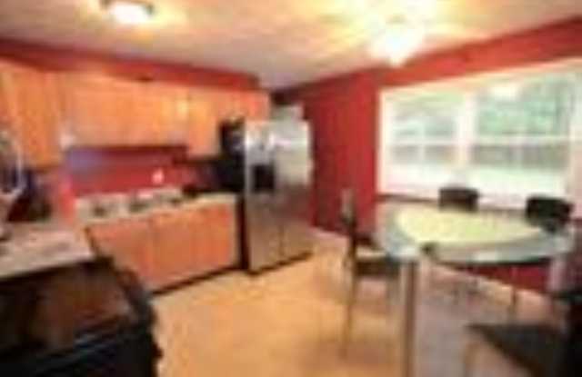 3806 E Morningside Drive Gallery 3