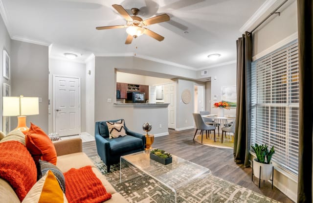 Hollister Place photos photos