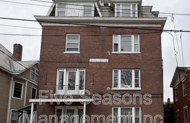 10 Lafayette Place - 8 photos photos 10 Lafayette Place - 8 photos photos
