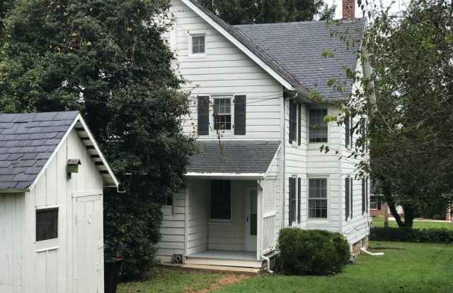 628 ROCK SPRING ROAD Gallery 2