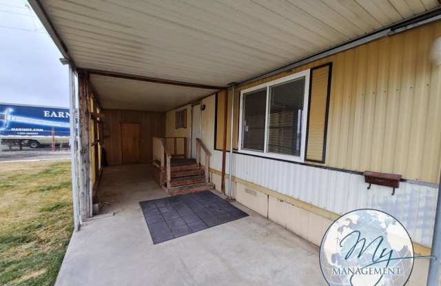 1607 1/2 Lindy Ln photos photos