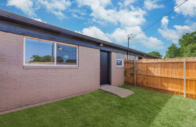 3109 - 3200 Grider Circle photos photos