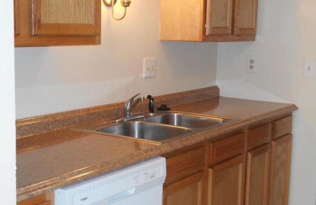 3657 WOODHAVEN COURT Gallery 3