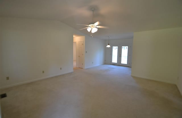866 Ridge Drive Gallery 2