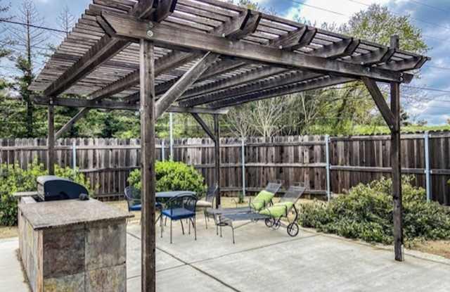 Newman Court Apartments photos photos