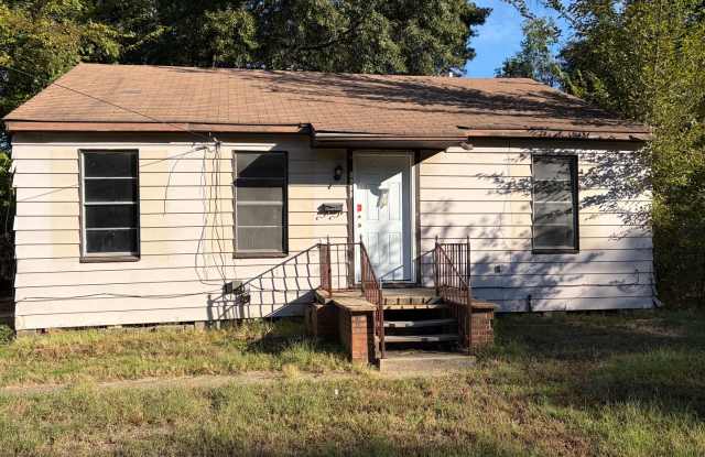 Cute 2 Bedroom Home Gallery 1