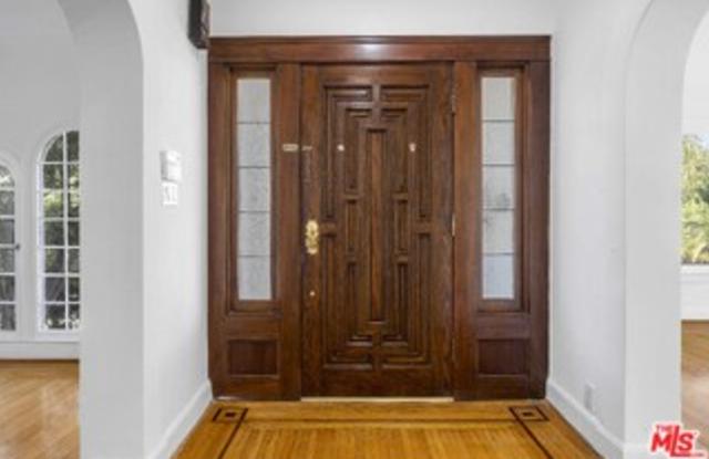 439 South Beverwil Drive Gallery 3