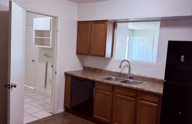 4717 North 47th Drive photos photos